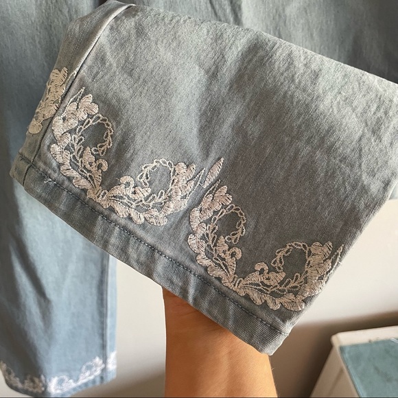 Mom Jeans S12 - Picture 3 of 6